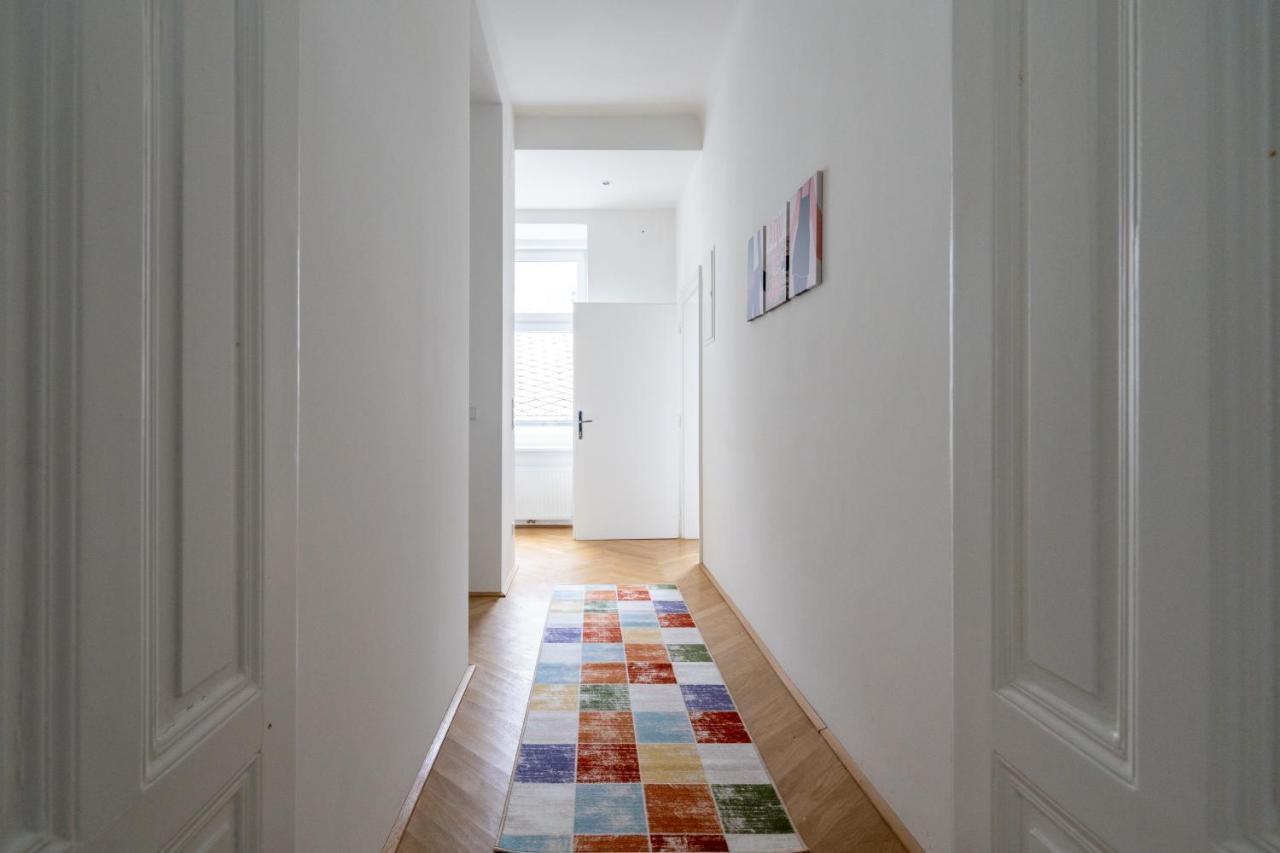 וינה Central Two Bedroom Apartment מראה חיצוני תמונה