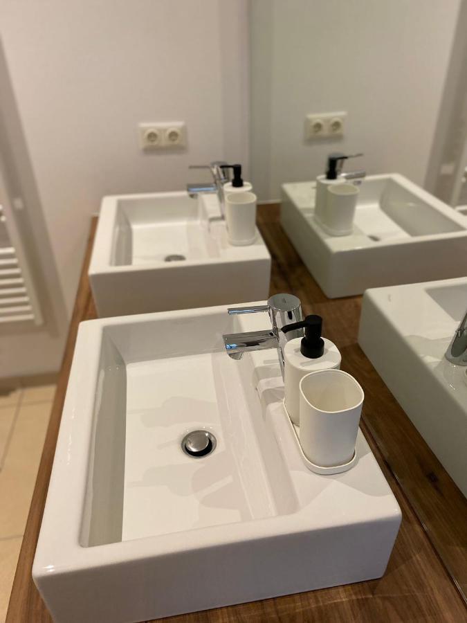 וינה Central Two Bedroom Apartment מראה חיצוני תמונה